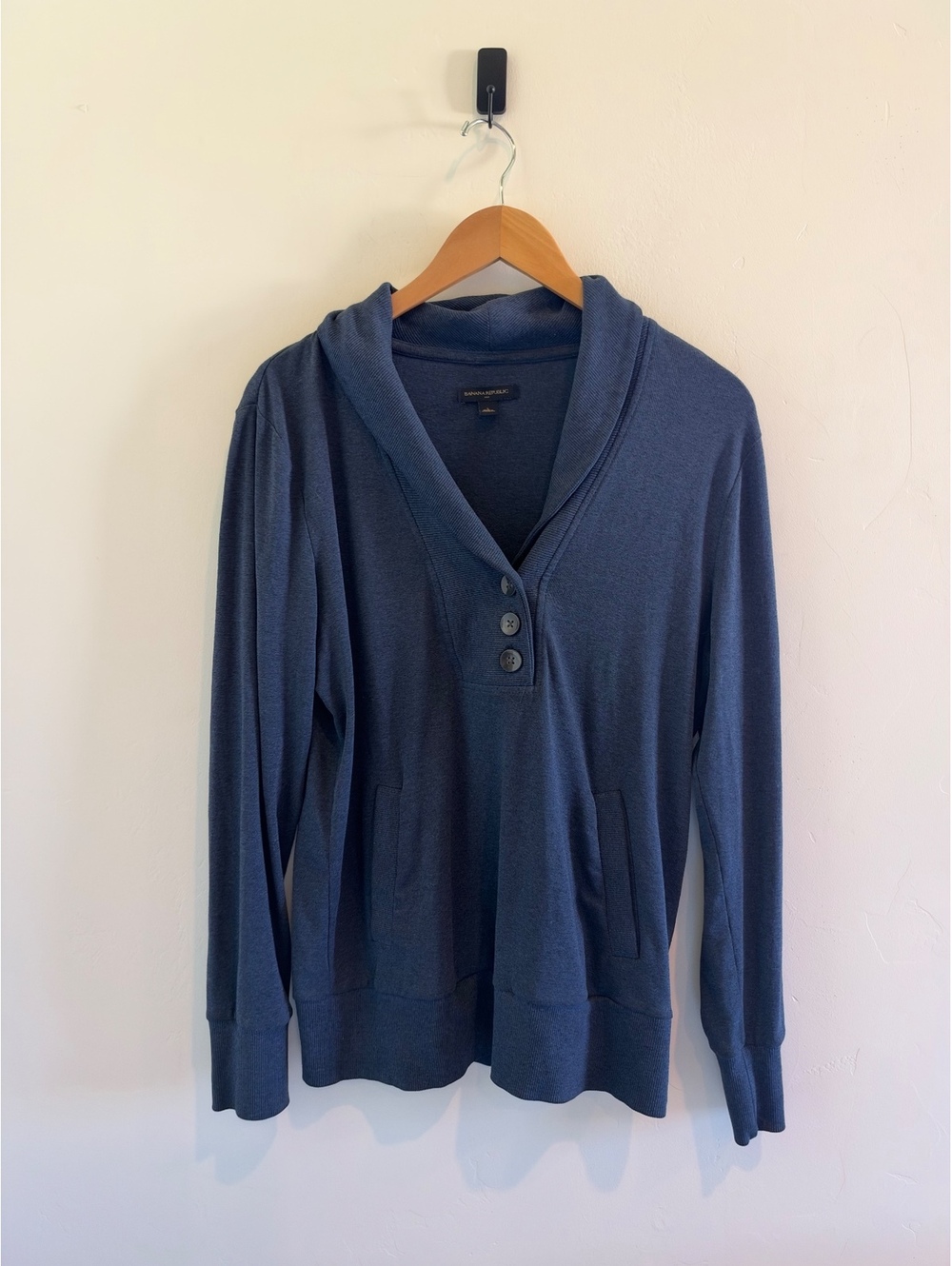 Banana Republic Blue Shawl Collar Pullover Top Size Large